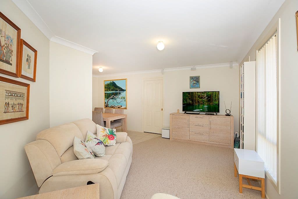 9 Grevillea Grove, Toronto NSW 2283, Toronto - Thumbnail 2