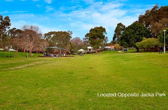 89 Wyndora Avenue, FRESHWATER NSW 2096, Freshwater - Thumbnail 3