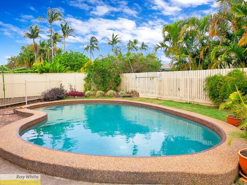 8 Caradon Street, ALBANY CREEK QLD 4035, Albany Creek - Thumbnail 2