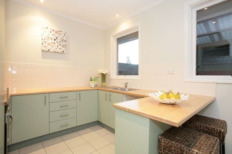 24 Hampshire Road, FOREST HILL VIC 3131, Forest Hill - Thumbnail 4