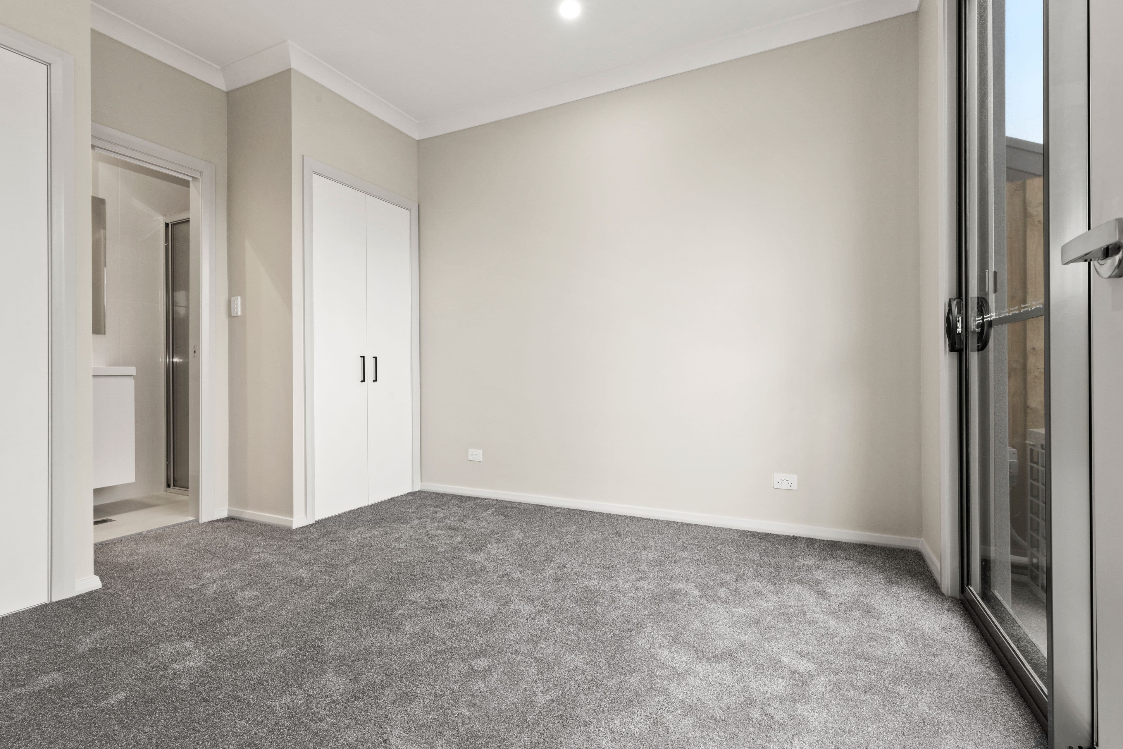 Townhouse 24 10 Mckenzie Crescent, Goulburn NSW 2580, Goulburn - Thumbnail 4