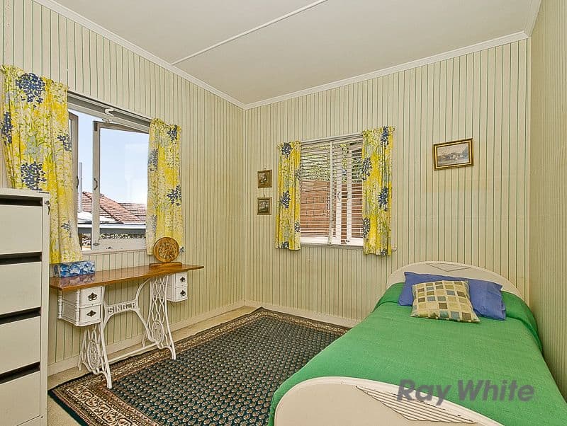 31 Burrowa Street, STAFFORD QLD 4053, Stafford - Thumbnail 6