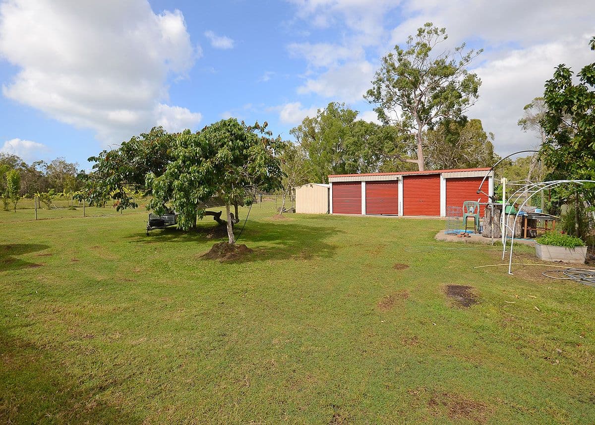 11 Ti Tree Road West, BOORAL QLD 4655, Booral - Thumbnail 6