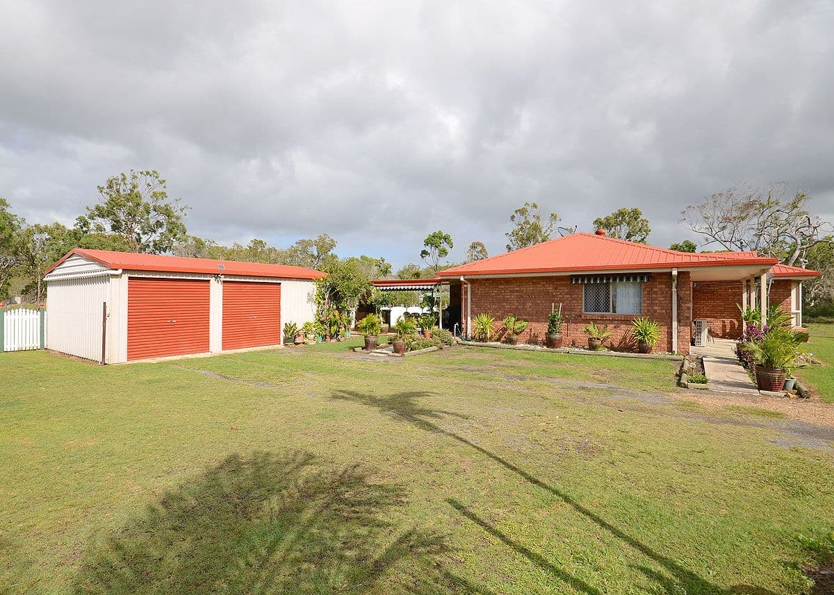 11 Ti Tree Road West, BOORAL QLD 4655, Booral - Thumbnail 7