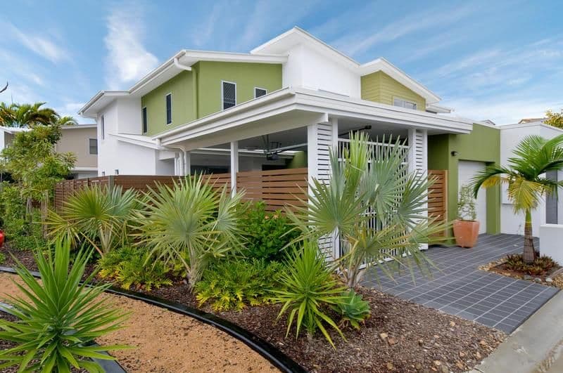 BURLEIGH WATERS QLD 4220, Burleigh Waters - Image 1