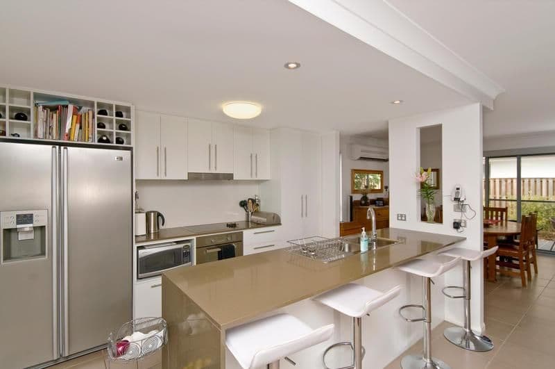 BURLEIGH WATERS QLD 4220, Burleigh Waters - Thumbnail 4