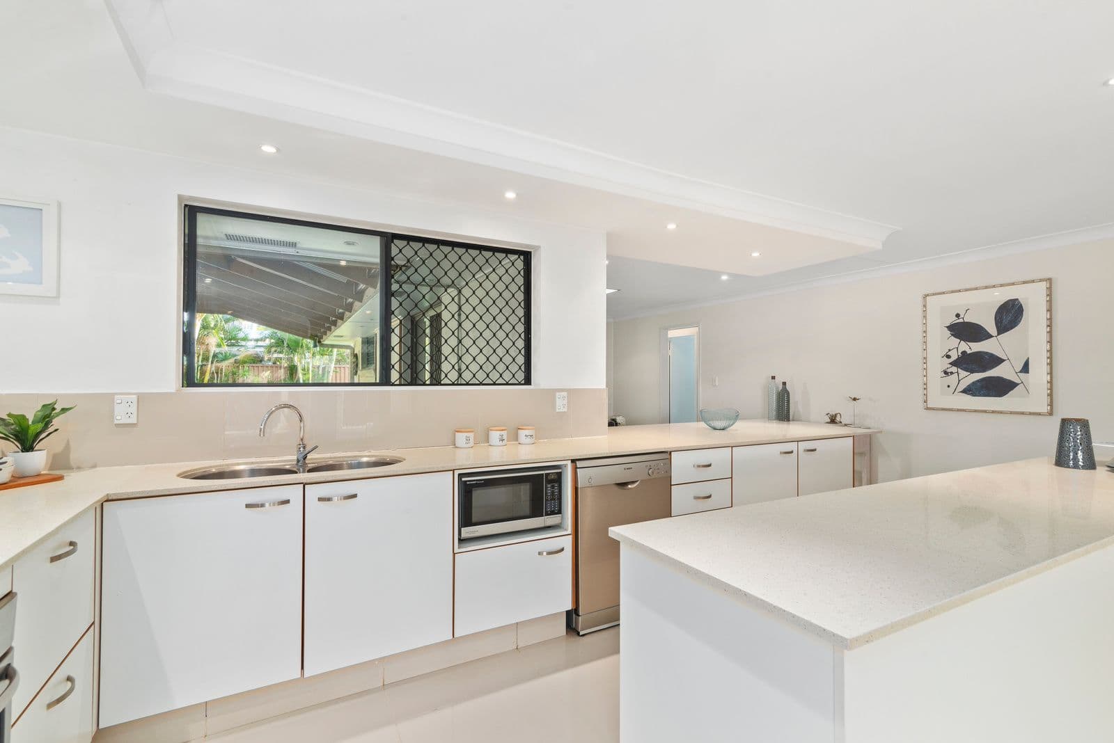 22 Eucalypt Street, Palm Beach QLD 4221, Palm Beach - Thumbnail 7