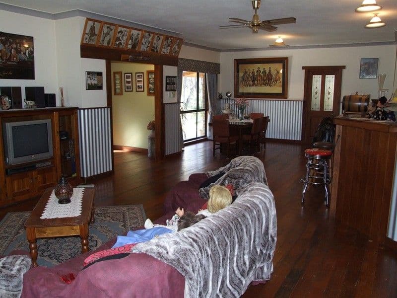116 Hastings Road, GREENDALE VIC 3341, Greendale - Thumbnail 2