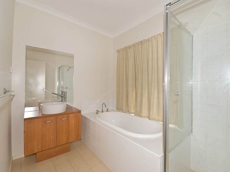 66 Kinglake Crescent, CRAIGIEBURN VIC 3064, Craigieburn - Thumbnail 5