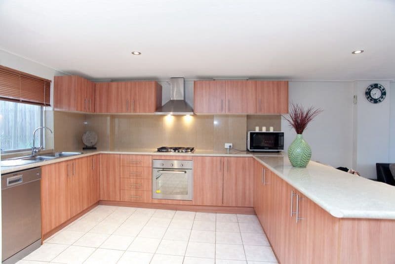 4 Bega Court, LALOR VIC 3075, Lalor - Thumbnail 8