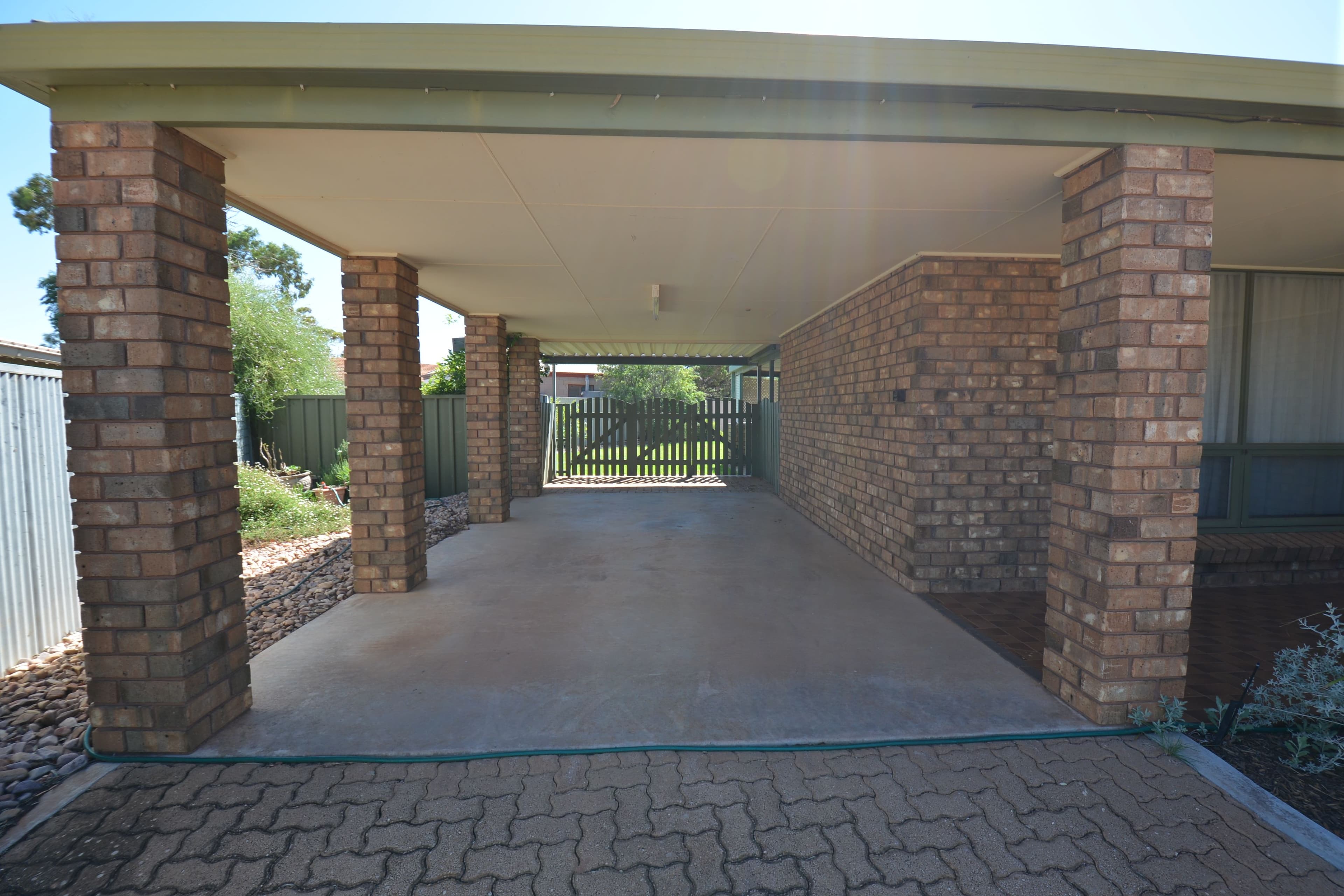 32 Simmons Crescent, Port Augusta West SA 5700, Port Augusta West - Thumbnail 2