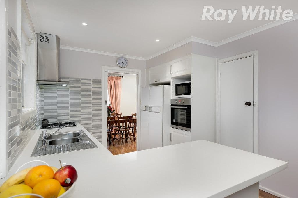 1 Moreton Crescent, Bundoora VIC 3083, Bundoora - Thumbnail 4