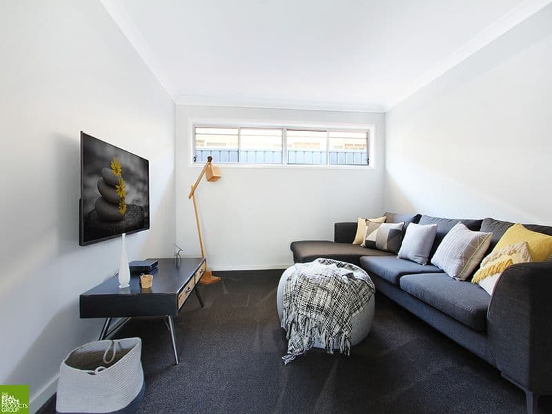 108 Haywards Bay Drive, Haywards Bay - Thumbnail 6