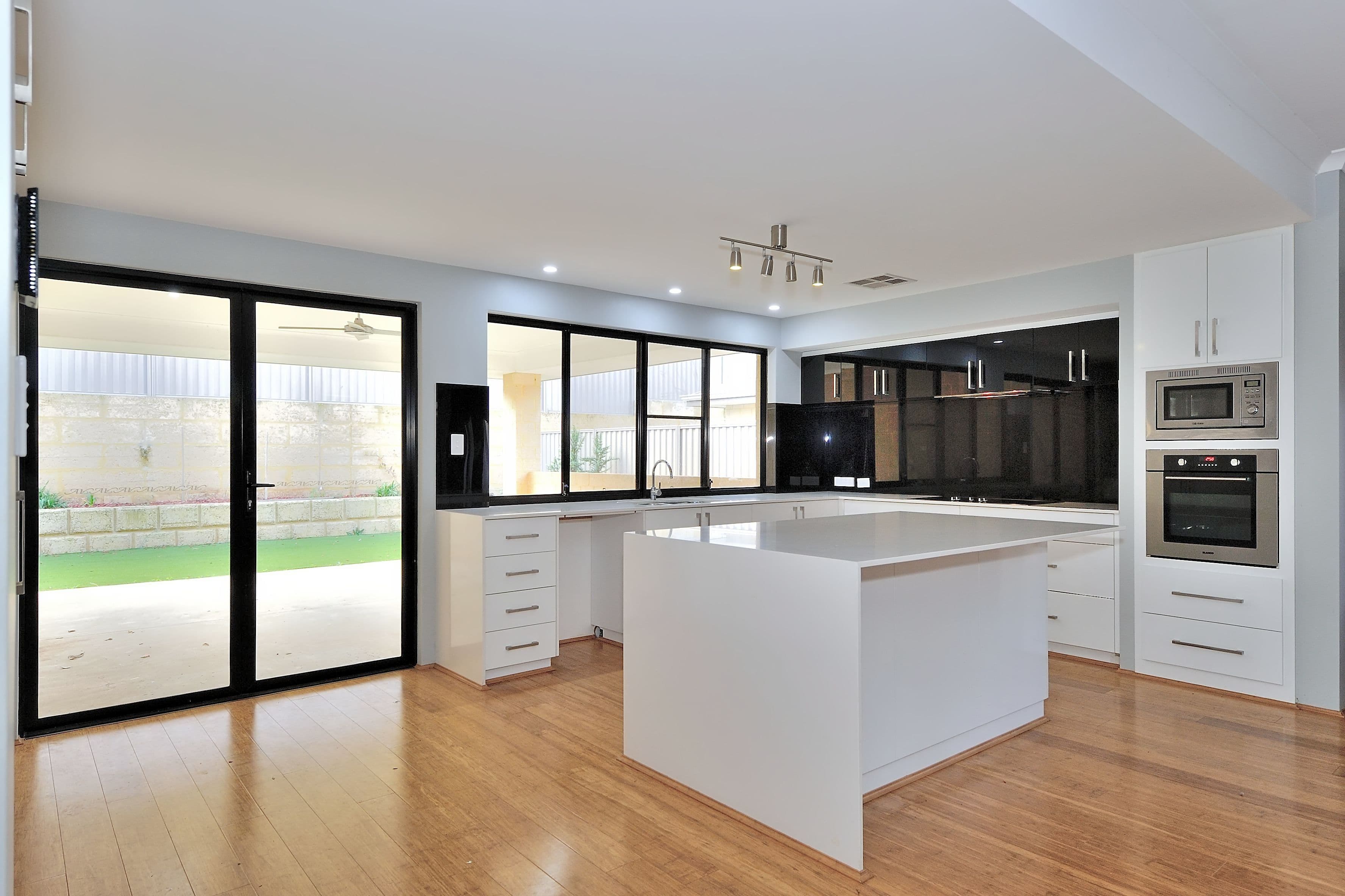 23 Hurd Road, Bullsbrook WA 6084, Bullsbrook - Thumbnail 4