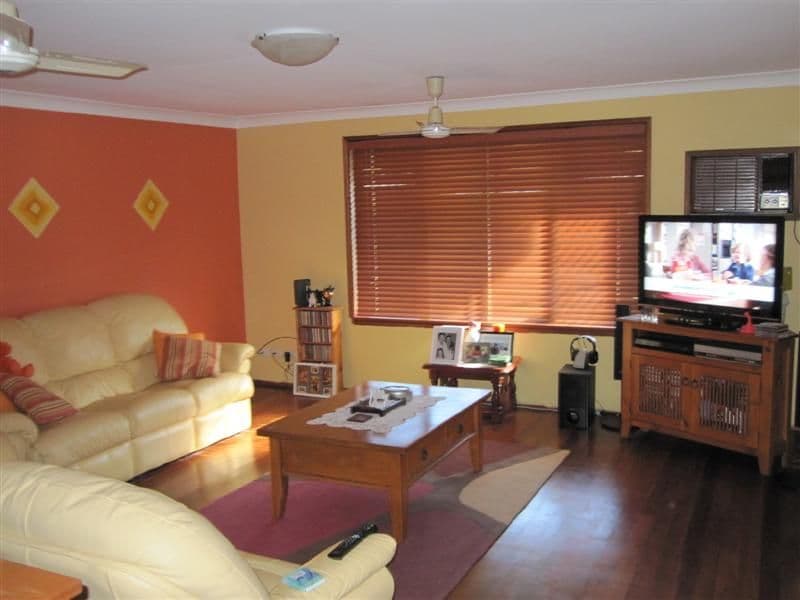 28 Coolibah Street, SOUTHPORT QLD 4215, Southport - Thumbnail 2