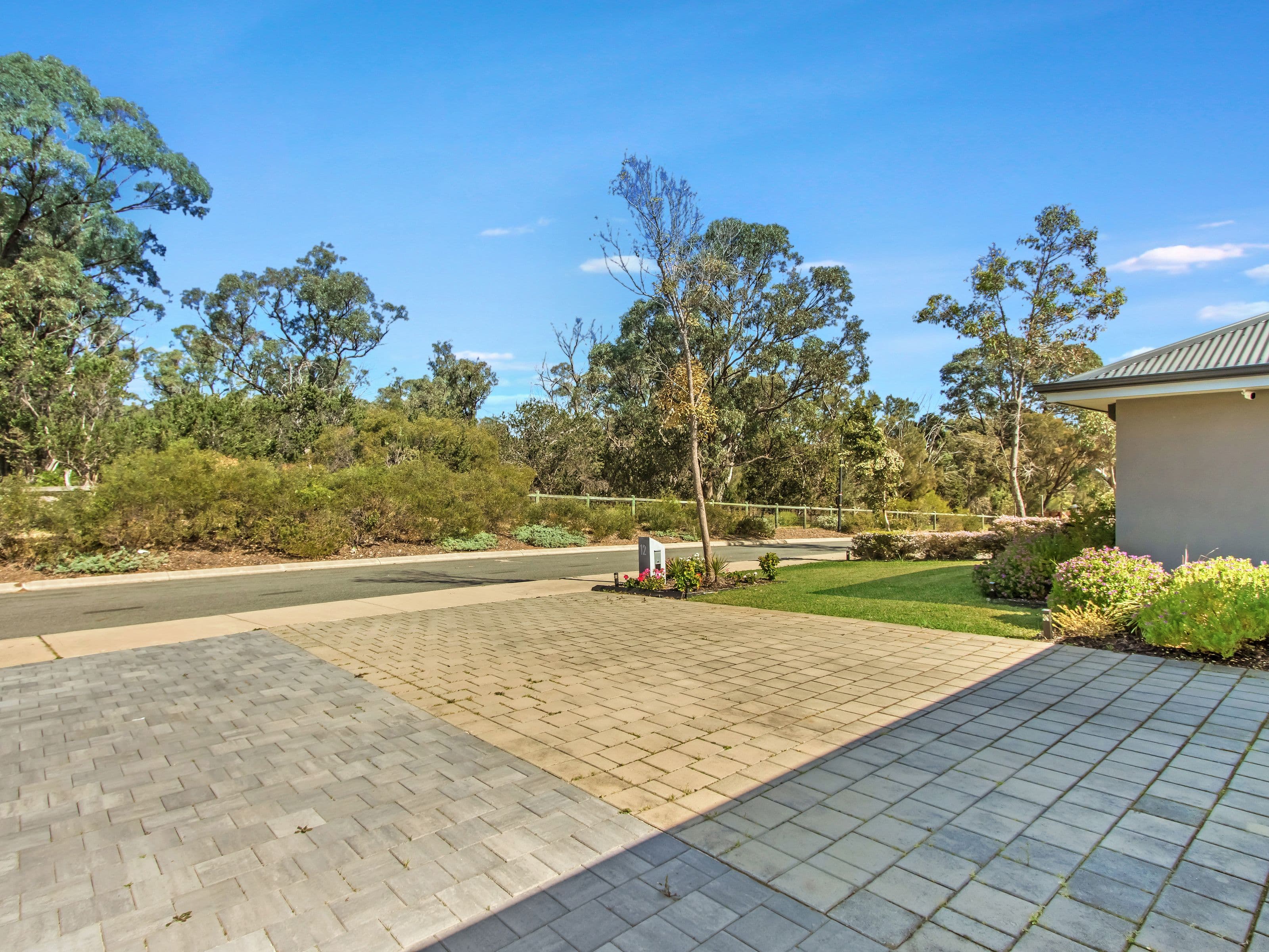 12 Ebrington Road, Wellard WA 6170, Wellard - Thumbnail 3