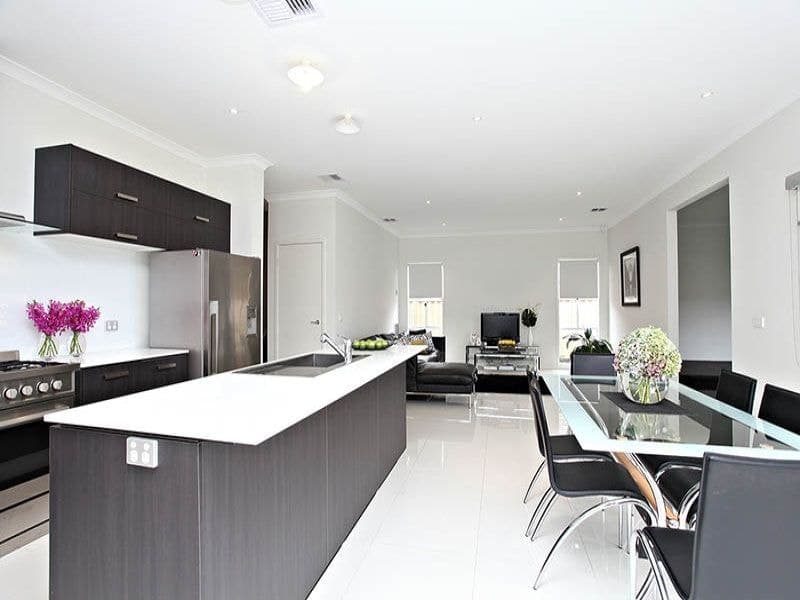34 Lawson Way, Caroline Springs - Thumbnail 3