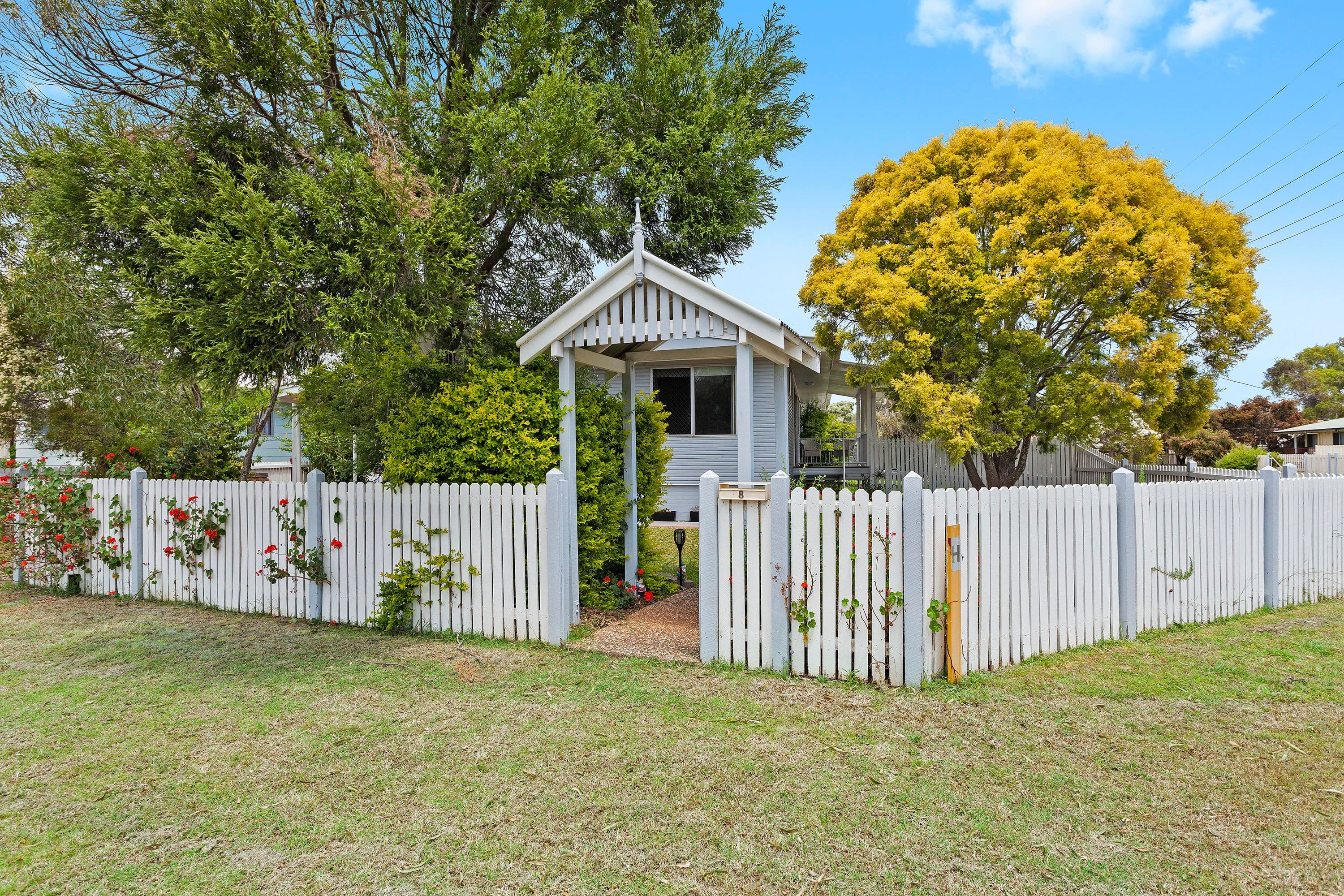 8 Murray Street, Oakey QLD 4401, Oakey - Image 1