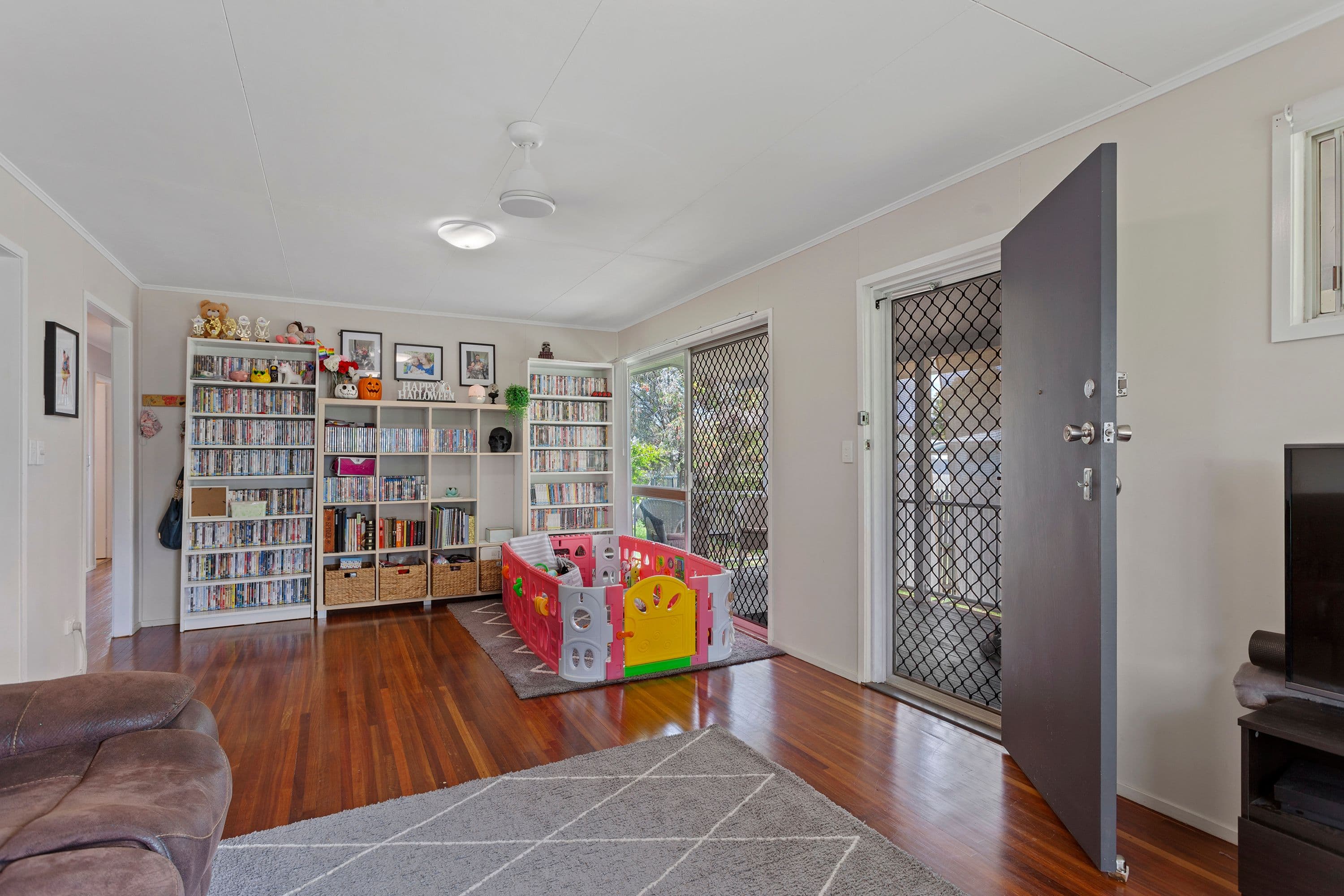 8 Murray Street, Oakey QLD 4401, Oakey - Thumbnail 3