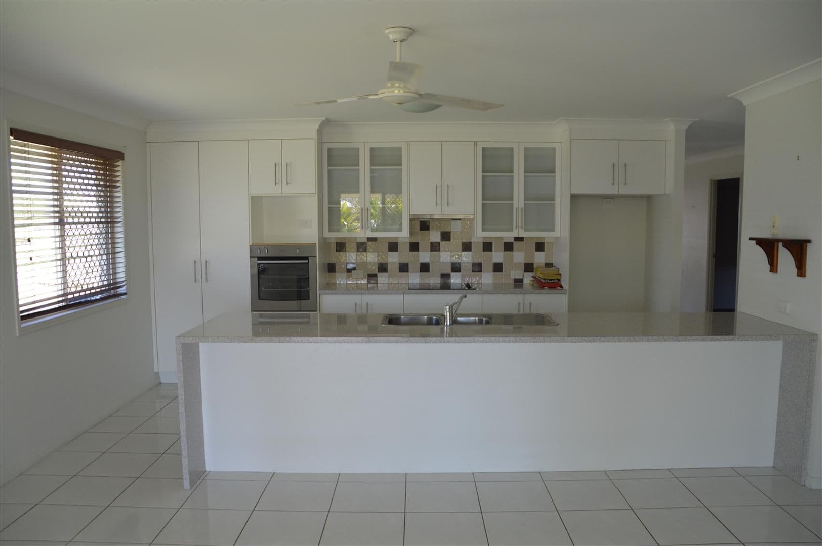 22 Corella Drive, Gracemere QLD 4702, Gracemere - Thumbnail 2