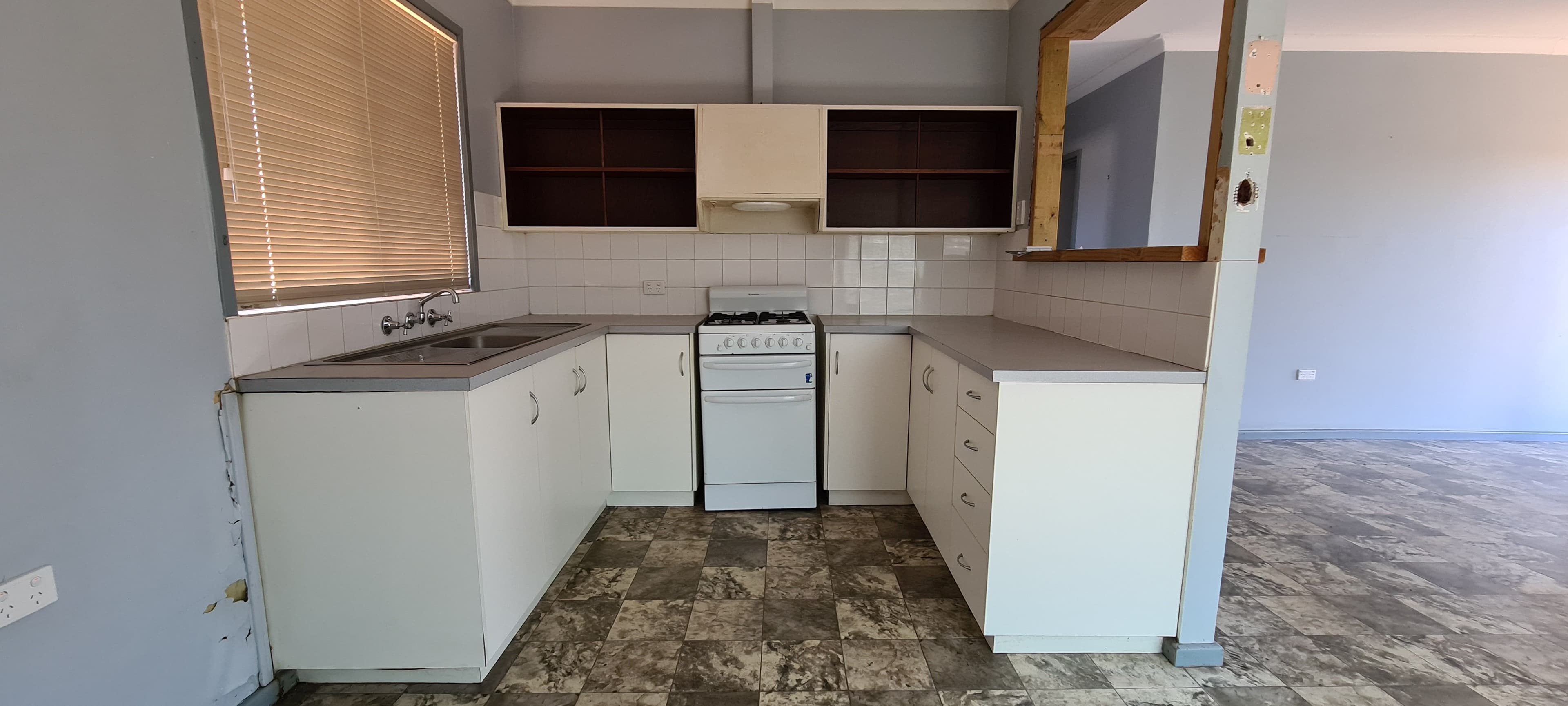 4 Glass Place, Carnarvon WA 6701, Carnarvon - Thumbnail 2