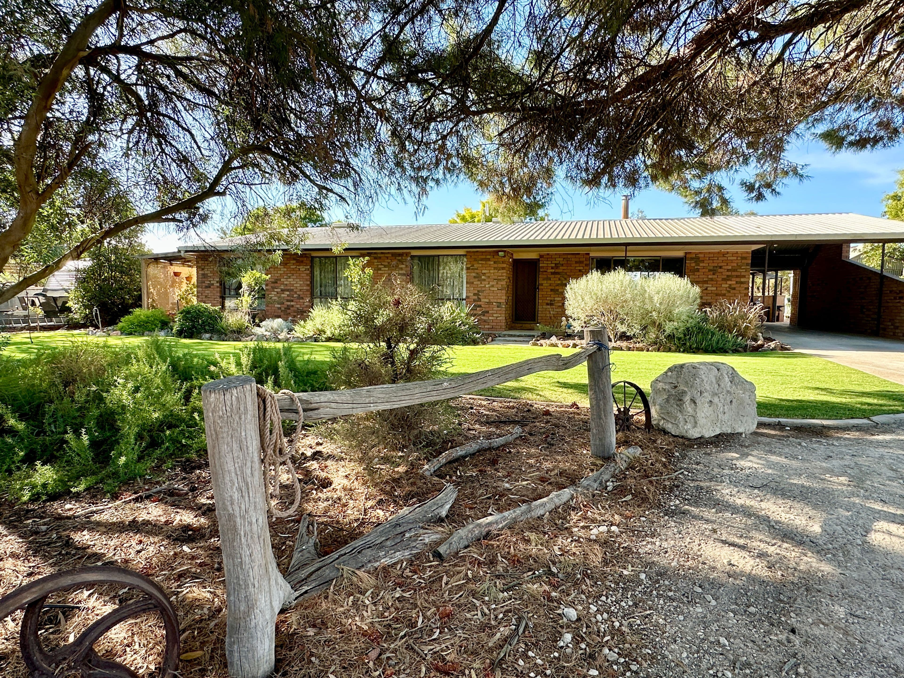 160 Cannawigara Road, Bordertown SA 5268, Bordertown - Image 1