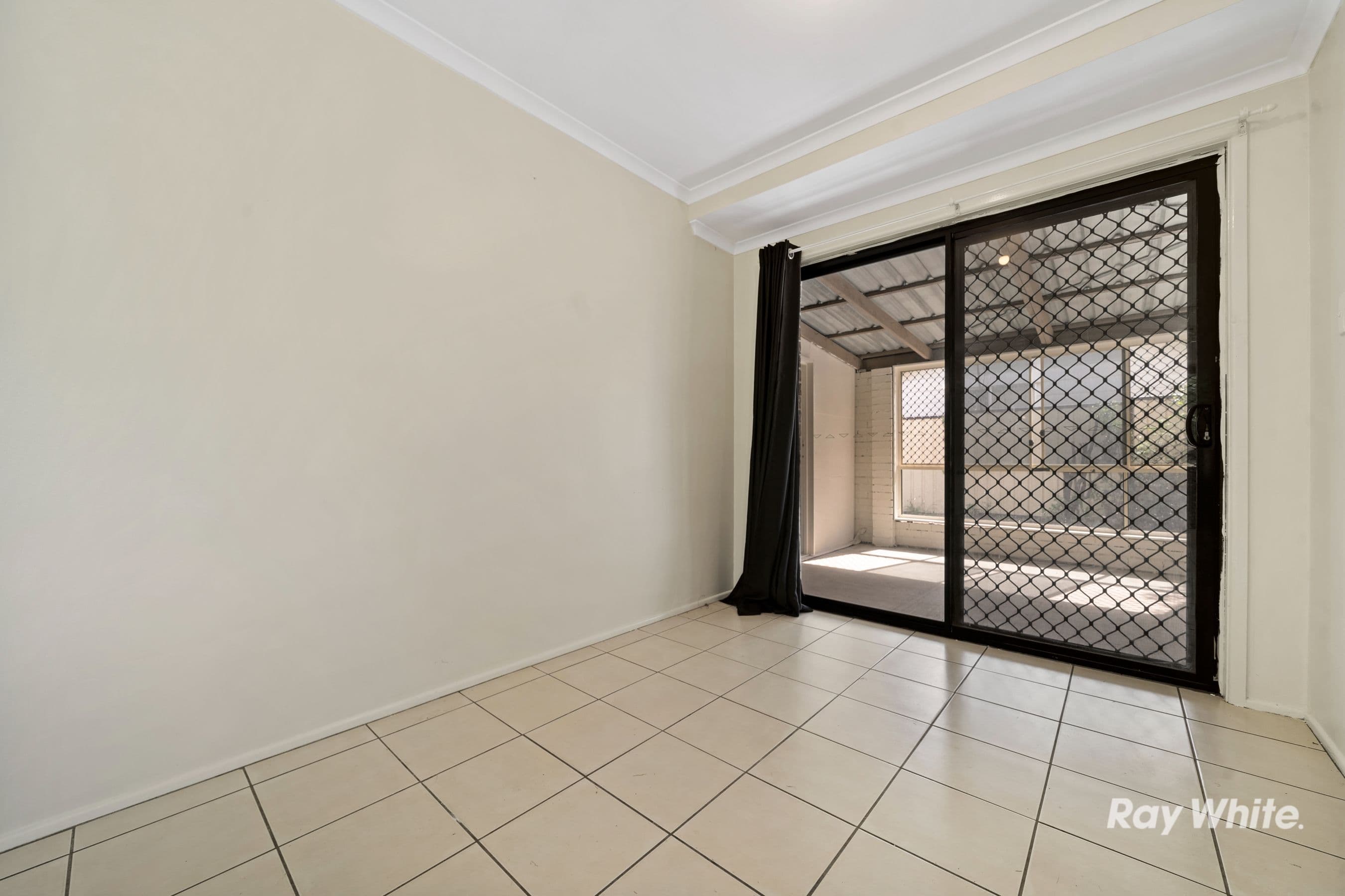 2 Rinto Drive, Eagleby QLD 4207, Eagleby - Thumbnail 6
