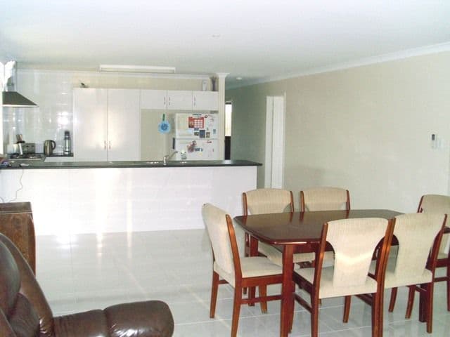20 Sutherland Drive, MOUNT TARCOOLA WA 6530, Mount Tarcoola - Thumbnail 4