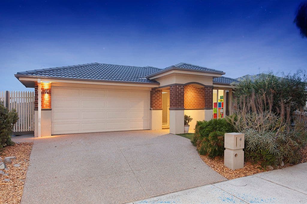 6 Gareth Street, Cranbourne East VIC 3977, Cranbourne East - Image 1