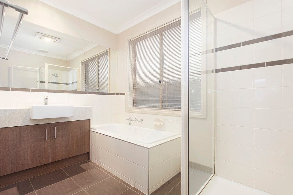 6 Gareth Street, Cranbourne East VIC 3977, Cranbourne East - Thumbnail 6