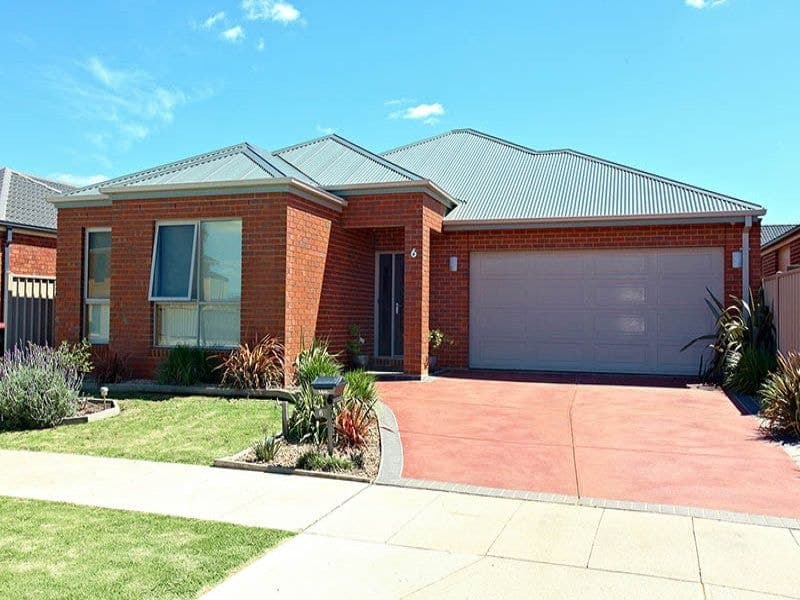6 Hascombe Drive, Caroline Springs - Thumbnail 2
