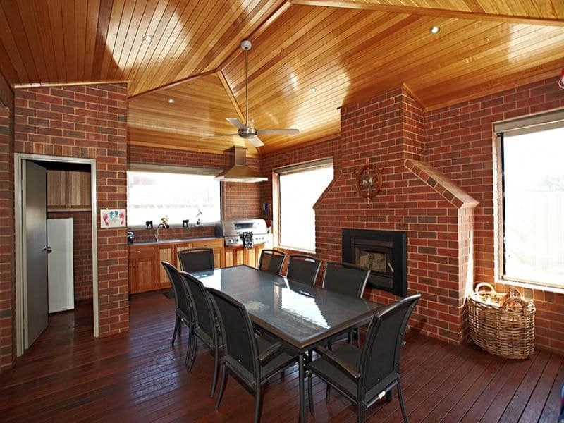 6 Hascombe Drive, Caroline Springs - Thumbnail 6