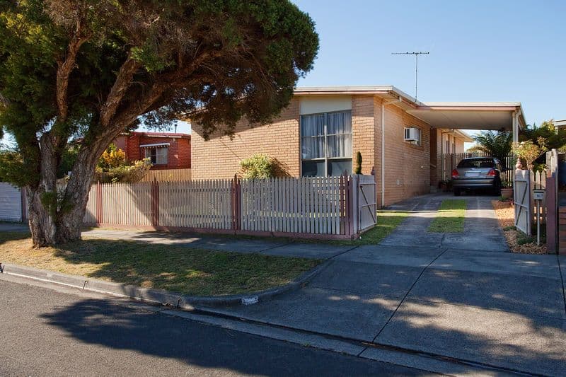 10 Wallowa Crescent, FRANKSTON NORTH VIC 3200, Frankston North - Thumbnail 2