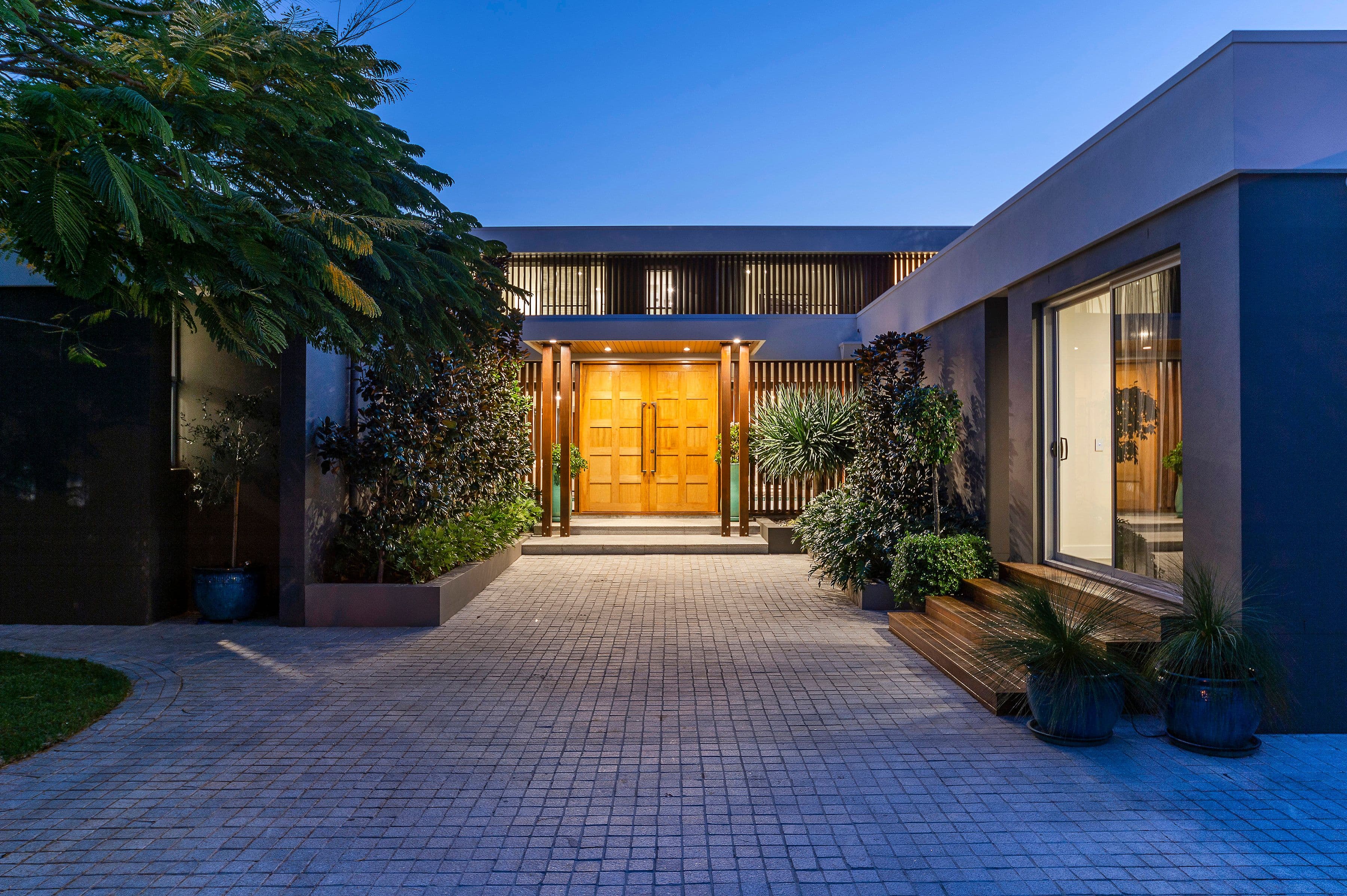 311 Monaco Street, Broadbeach Waters QLD 4218, Broadbeach Waters - Thumbnail 4