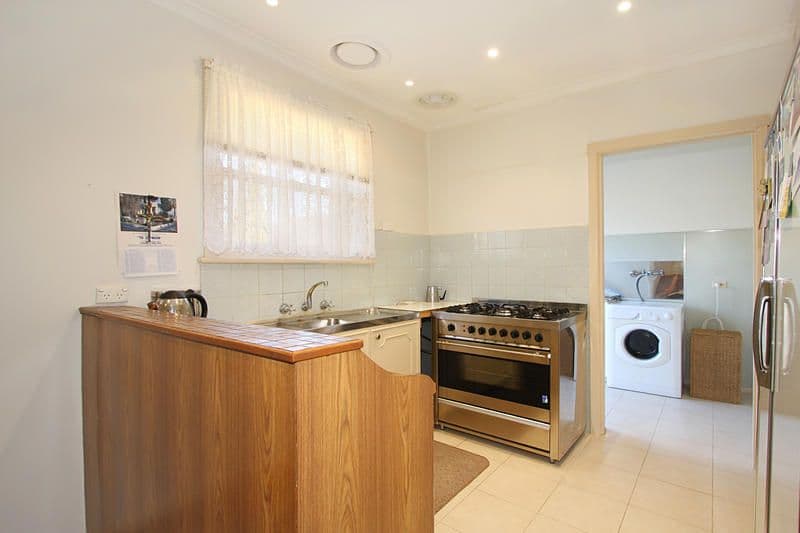 130 Police Road, SPRINGVALE VIC 3171, Springvale - Thumbnail 5