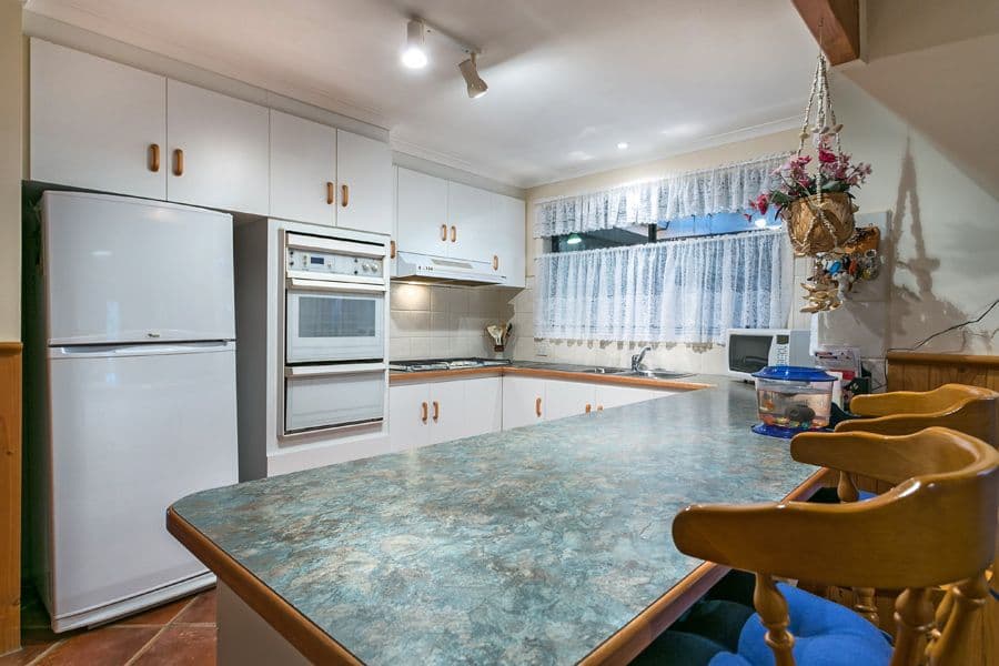 2 Gamalite Drive, MELTON WEST VIC 3337, Melton West - Thumbnail 2