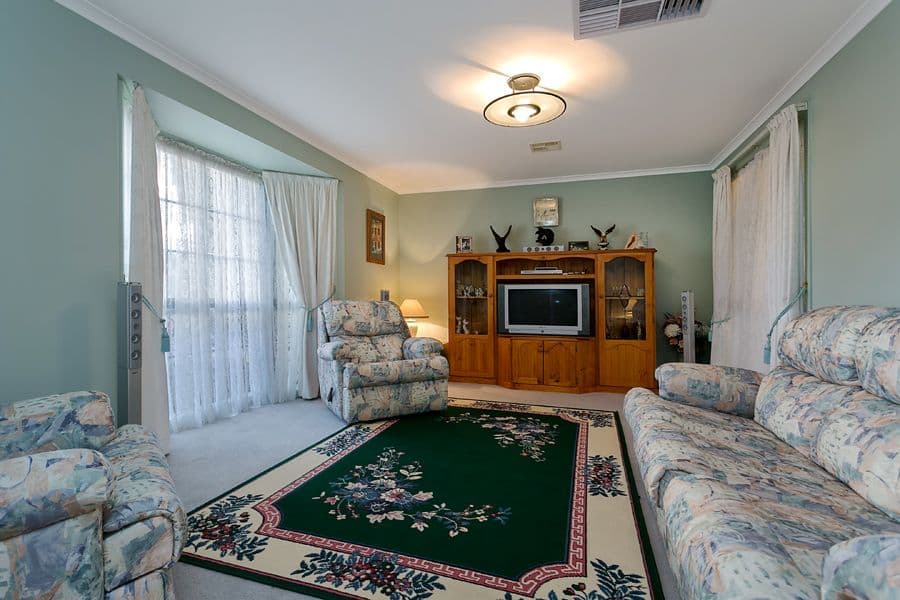 2 Gamalite Drive, MELTON WEST VIC 3337, Melton West - Thumbnail 3