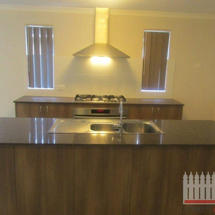 103 Windermere Boulevard, Aveley WA 6069, Aveley - Image 1