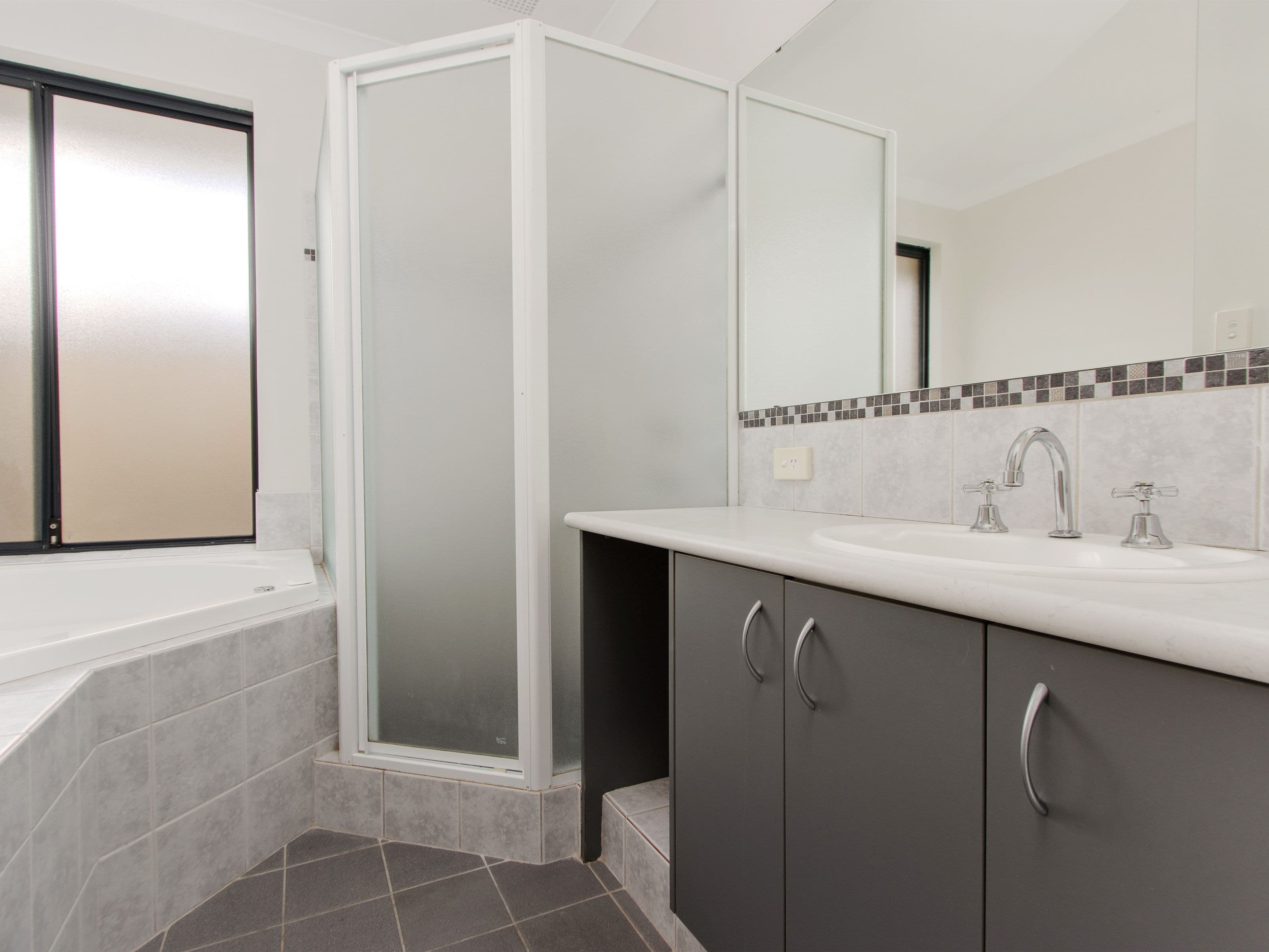 5 Charlton Way, Bertram WA 6167, Bertram - Thumbnail 4