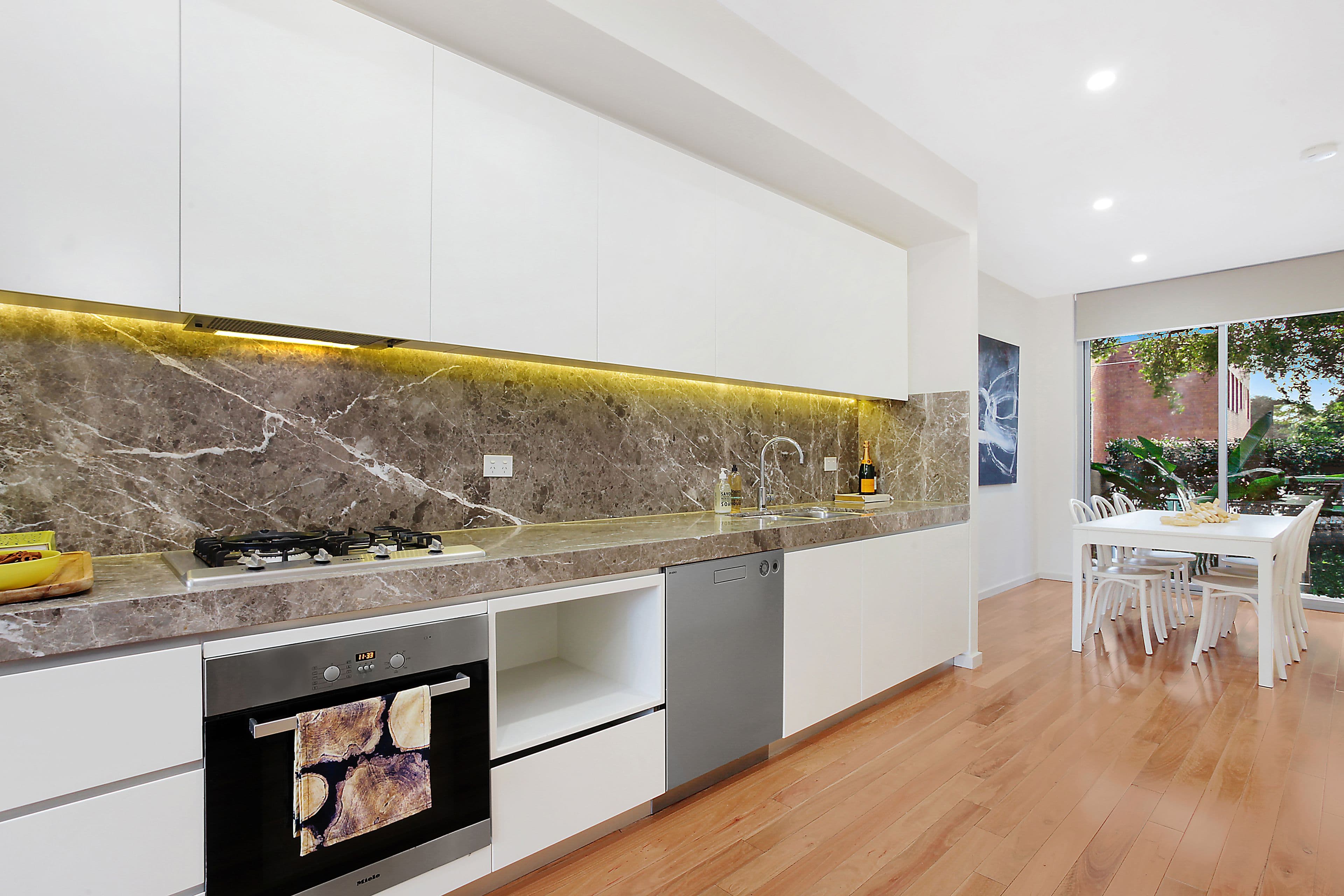 36 Wellington Street, Waterloo - Thumbnail 4
