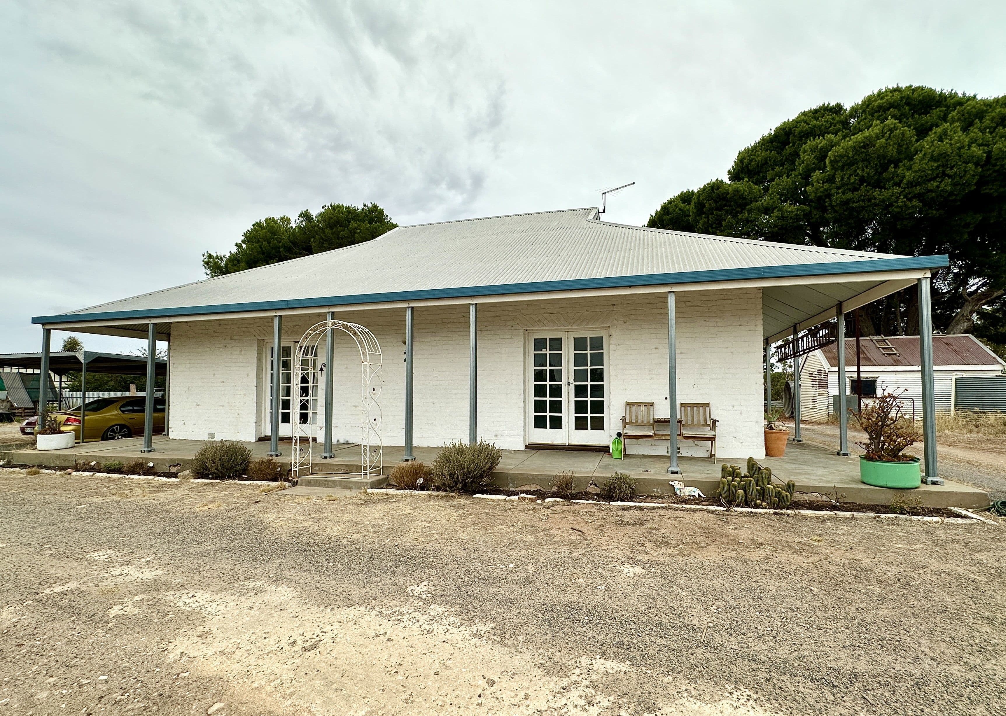 2 Albert Parade, Bordertown SA 5268, Bordertown - Image 1