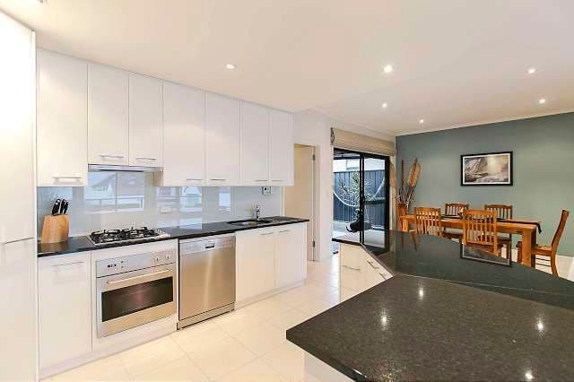 112a Seaview Road, WEST BEACH SA 5024, West Beach - Thumbnail 2