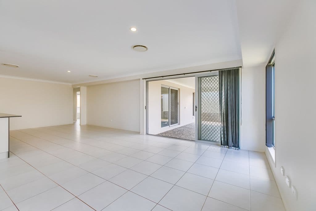 1 Joyce Court, Wellington Point QLD 4160, Wellington Point - Thumbnail 3