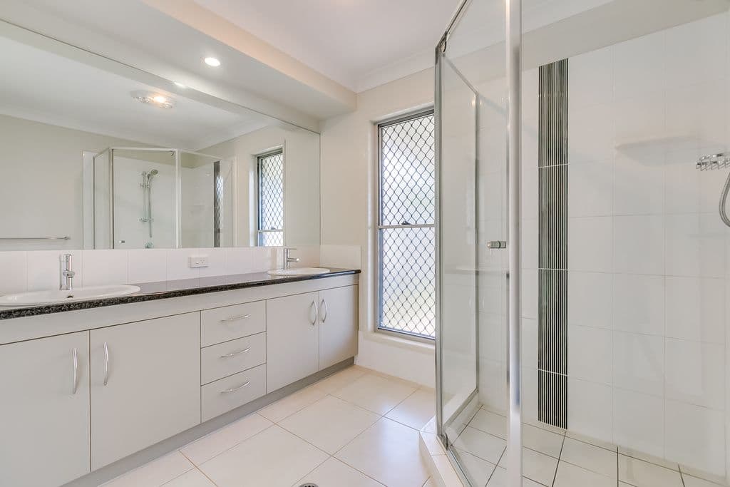 1 Joyce Court, Wellington Point QLD 4160, Wellington Point - Thumbnail 5