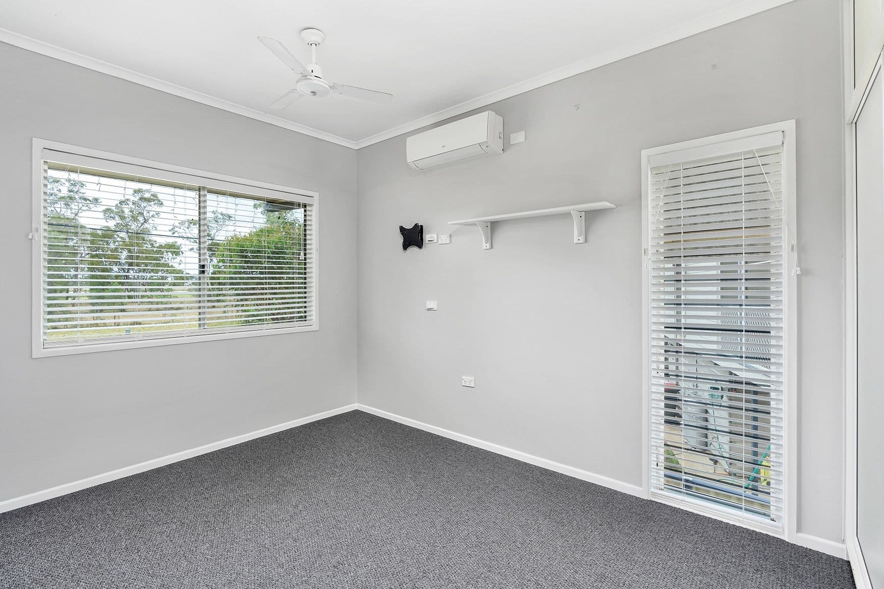 33 Park Avenue, Emerald QLD 4720, Emerald - Thumbnail 8