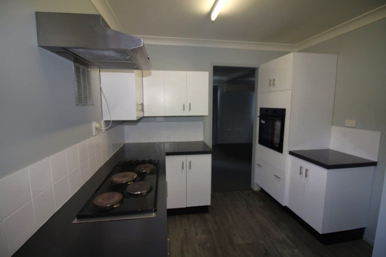 30 York Street, Queenton QLD 4820, Queenton - Thumbnail 2