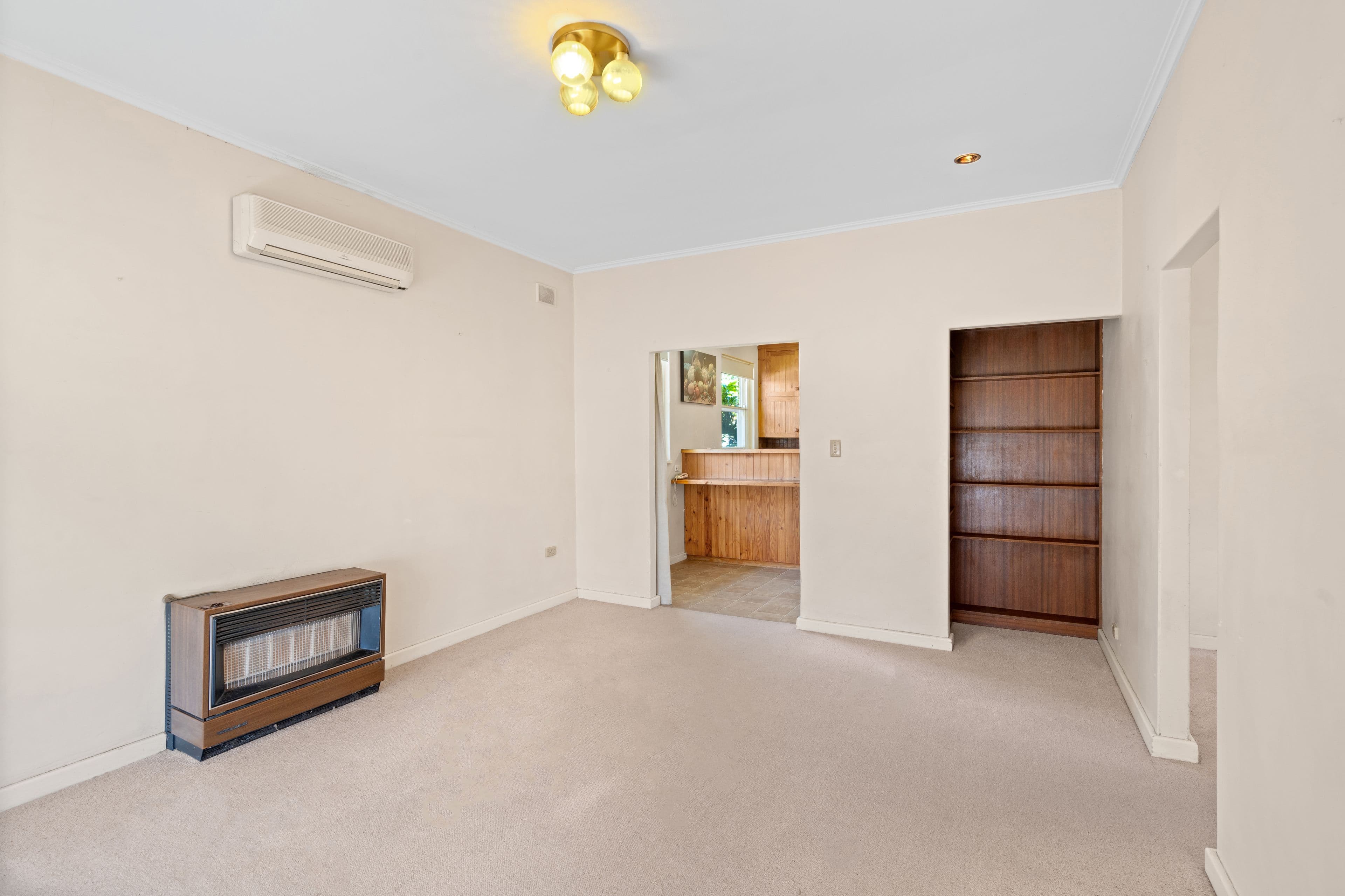 8 Moselle Avenue, Glengowrie SA 5044, Glengowrie - Thumbnail 3
