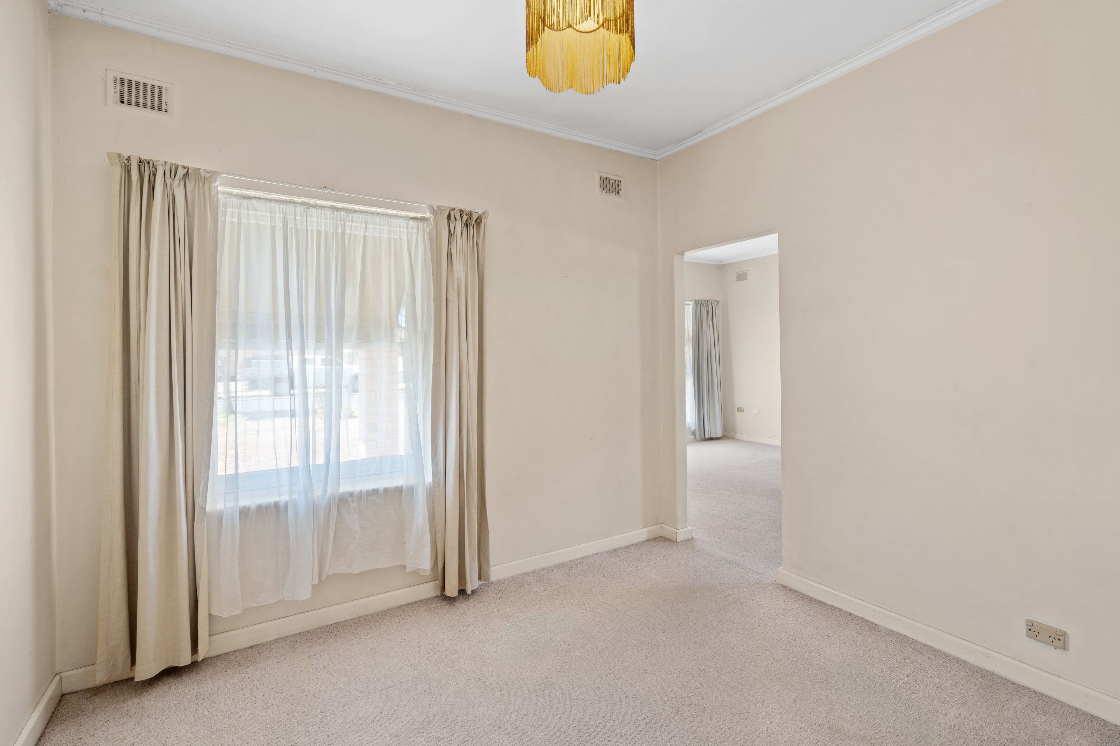 8 Moselle Avenue, Glengowrie SA 5044, Glengowrie - Thumbnail 7