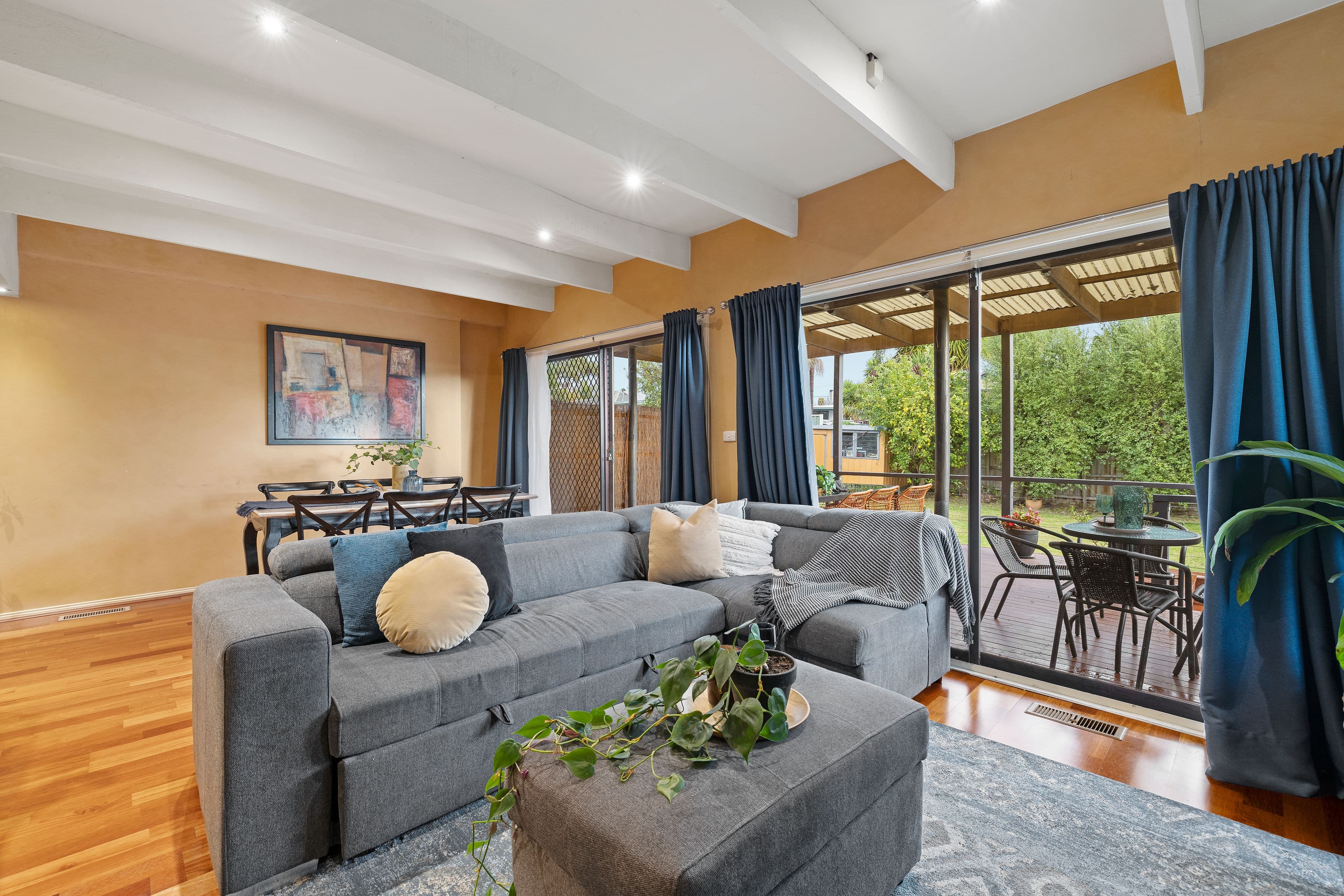 10 Applegum Crescent, Ferntree Gully VIC 3156, Ferntree Gully - Thumbnail 3