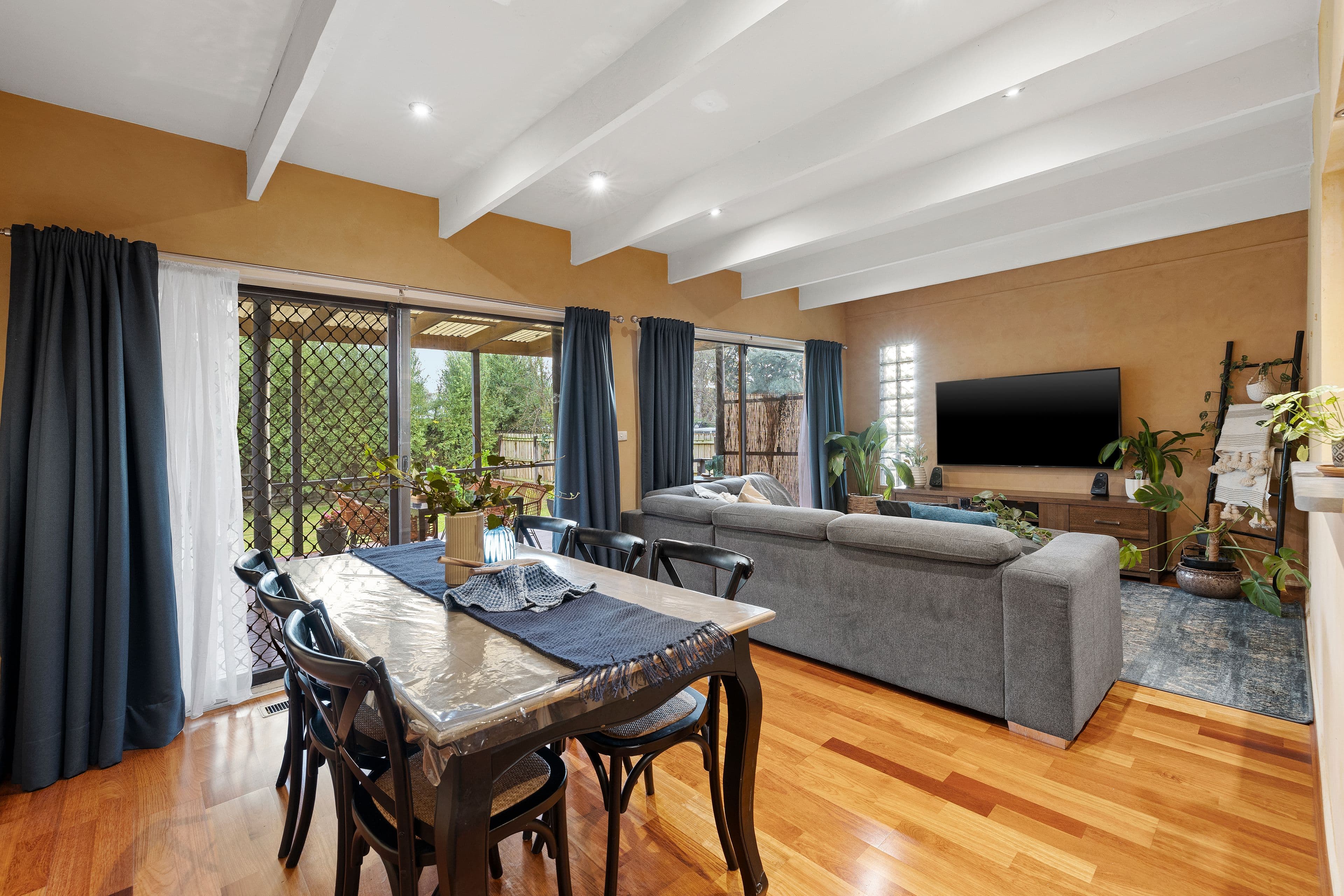 10 Applegum Crescent, Ferntree Gully VIC 3156, Ferntree Gully - Thumbnail 7